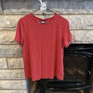Old Navy Luxe soft red and white polka dot t shirt 95% rayon/5% viscose
